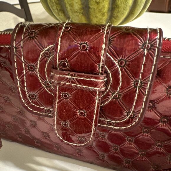 Vintage Y2K Buckle Three Fold Soho Small Keychain Wallet Faux Leather Mirrored - Picture 2 of 13